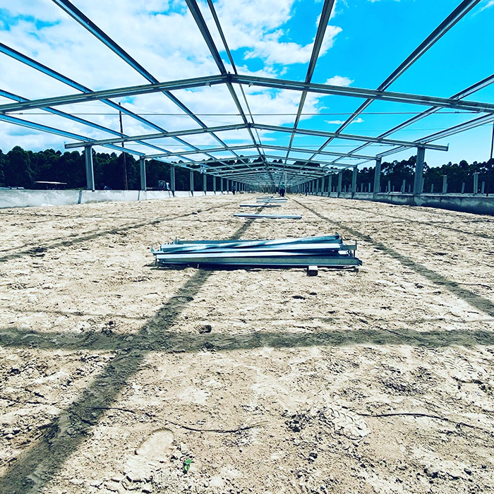 Obra de piso industrial da Poliforte — antes